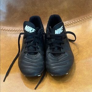 Nike Black Boys baseball Cleats
